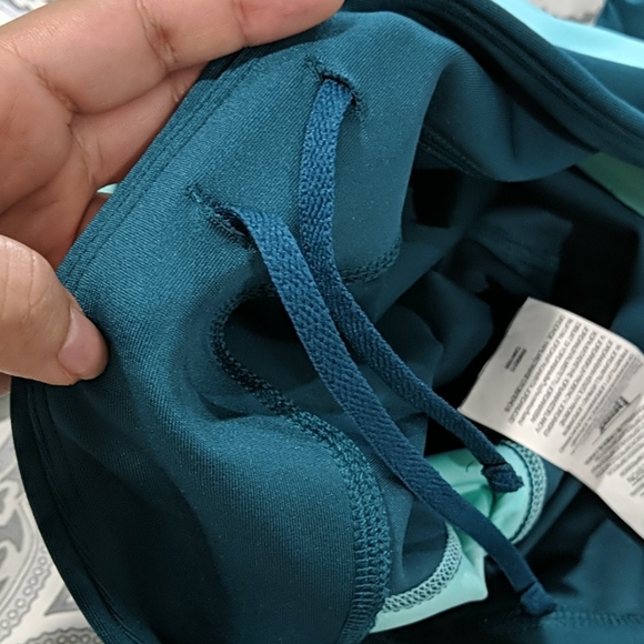 NWOT Under Armour HeatGear Compression Leggings - Picture 3 of 7